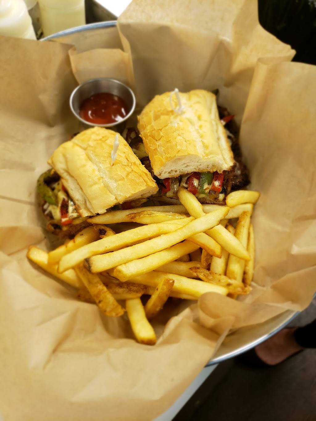 Declans Bar & Grill | restaurant | 7841 W Grand Ave, Elmwood Park, IL 60707, USA | 7084523188 OR +1 708-452-3188