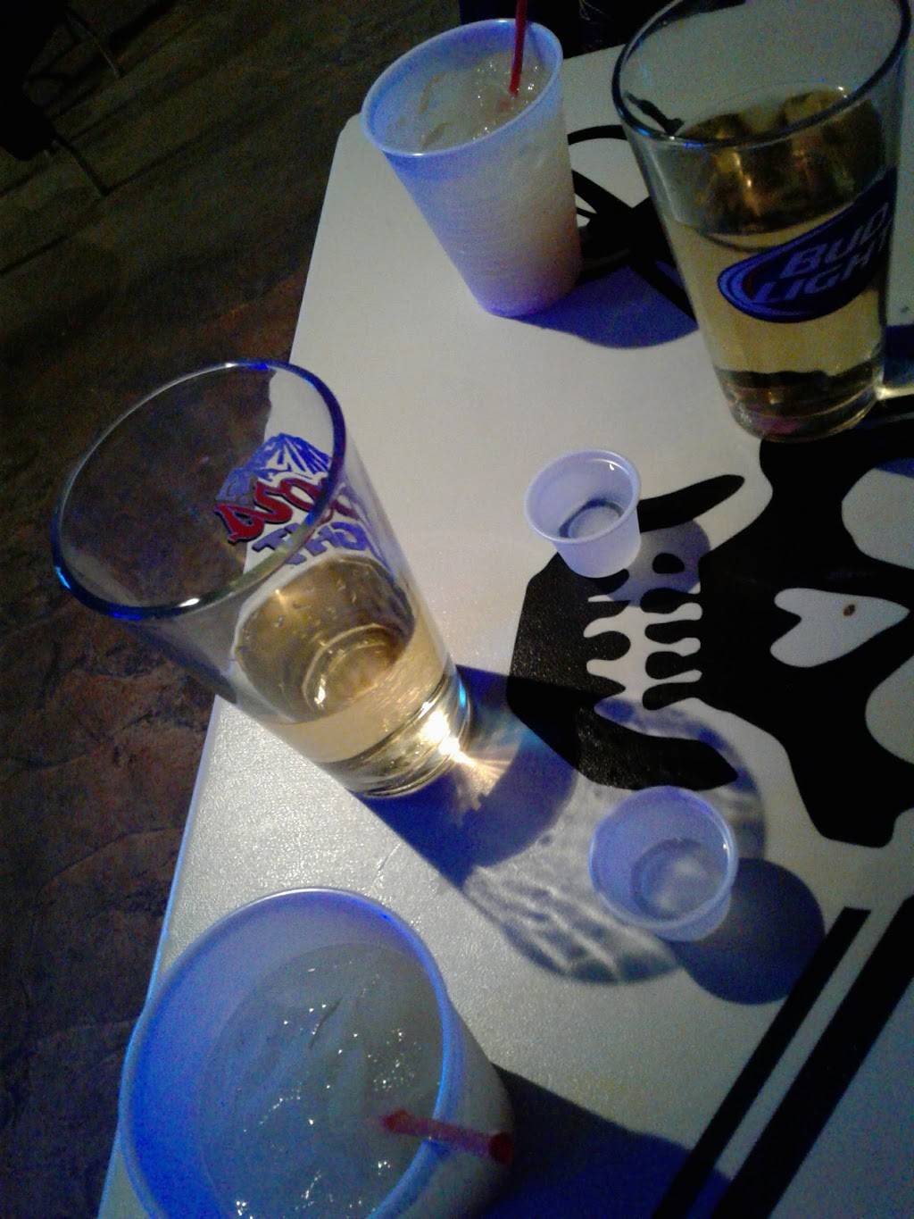 Beer Bellys | restaurant | 4450 Cleveland St, Gary, IN 46408, USA | 2199803558 OR +1 219-980-3558