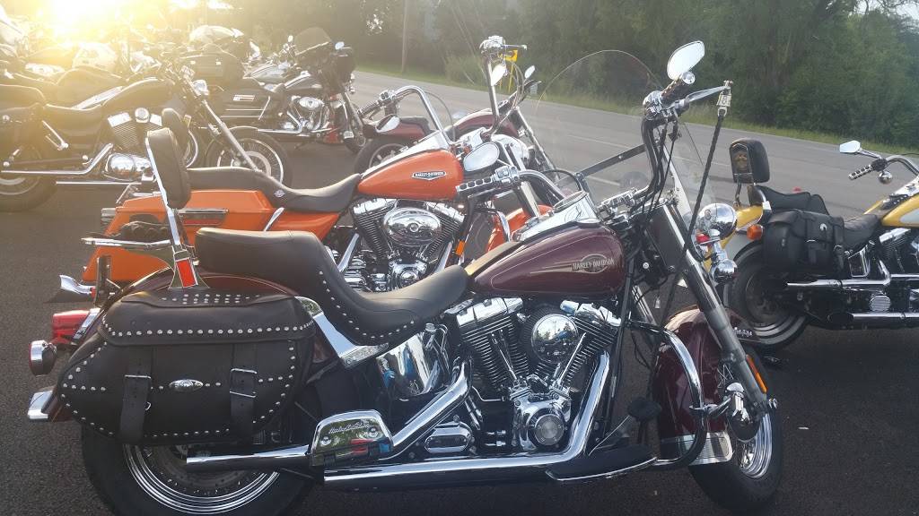 Ten Mile Inn | restaurant | 7229 W Broad St, Galloway, OH 43119, USA | 6144657021 OR +1 614-465-7021