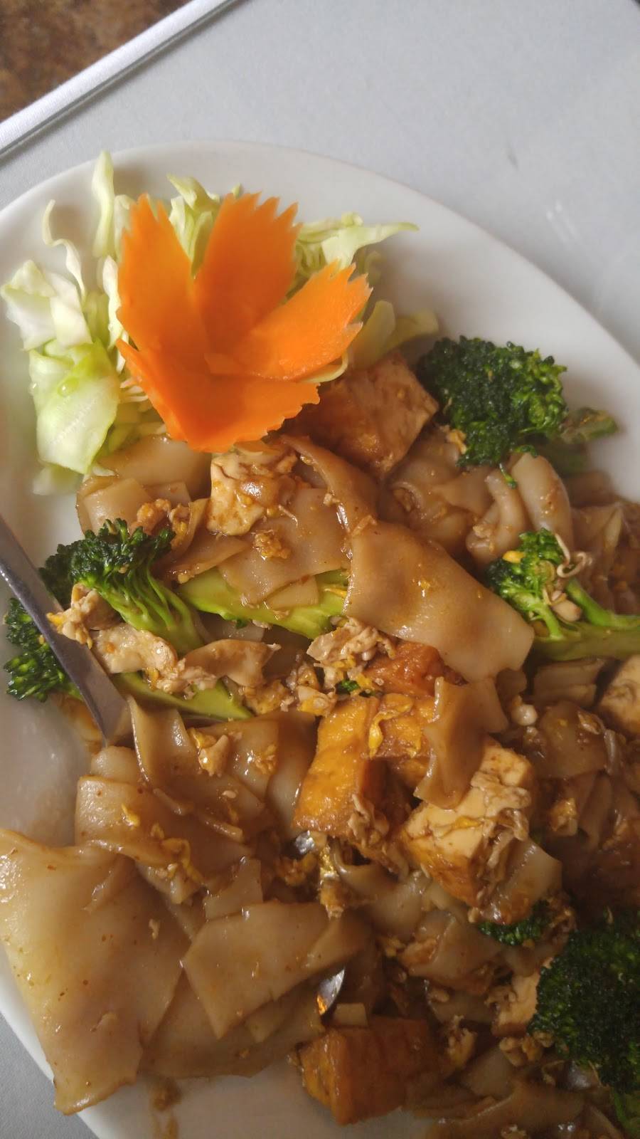 Royal Thai | restaurant | 891 Lincoln Way, Auburn, CA 95603, USA | 5308888086 OR +1 530-888-8086
