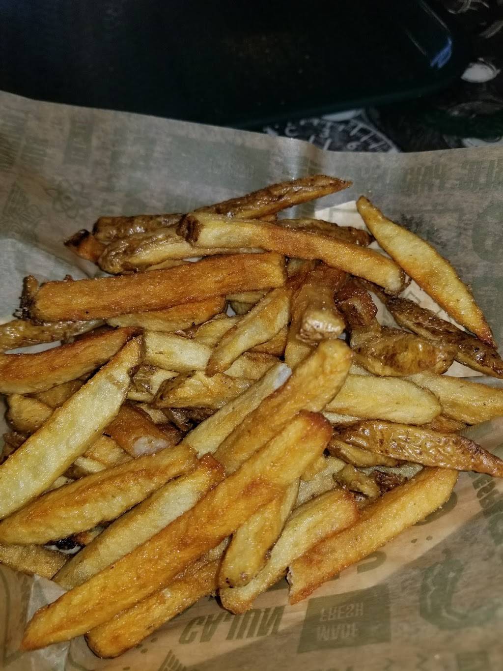 Wingstop | restaurant | 850 W 63rd St, Chicago, IL 60621, USA | 7737239464 OR +1 773-723-9464