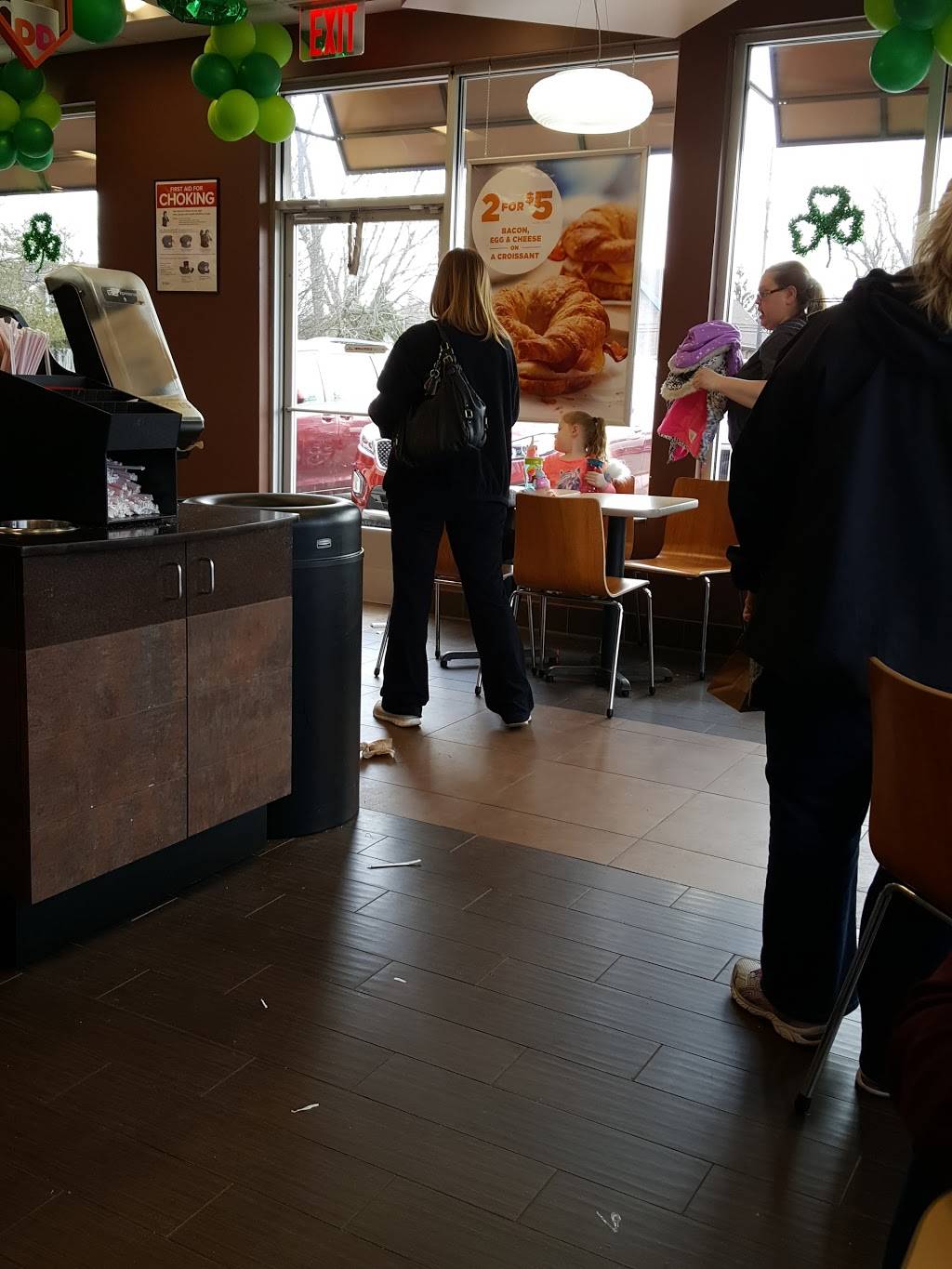 Dunkin Donuts | cafe | 112 Broadway, Greenlawn, NY 11740, USA | 6312616353 OR +1 631-261-6353