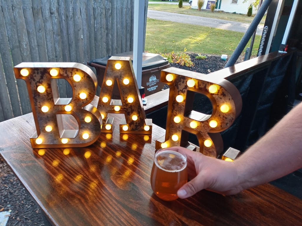 Winkys Tap House | restaurant | 805 Elbert St, Defiance, OH 43512, USA | 5672396083 OR +1 567-239-6083