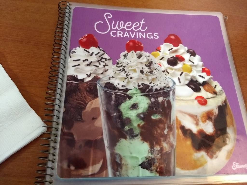 Friendlys | restaurant | 220 Mt Pleasant Rd, Smithtown, NY 11787, USA | 6313614974 OR +1 631-361-4974