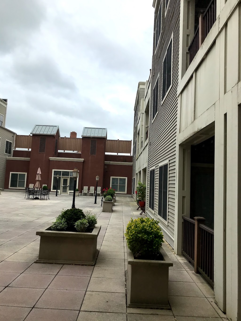 Circles Thai | restaurant | 8 Powell Ln, Collingswood, NJ 08108, USA | 8568690001 OR +1 856-869-0001