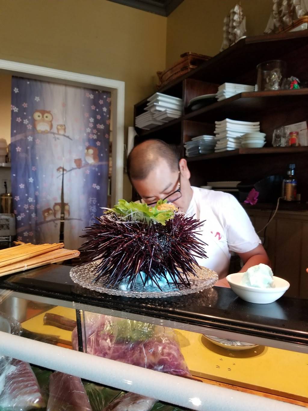 Red Ginger | restaurant | 22984 Ventura Blvd, Woodland Hills, CA 91364, USA | 8185918055 OR +1 818-591-8055