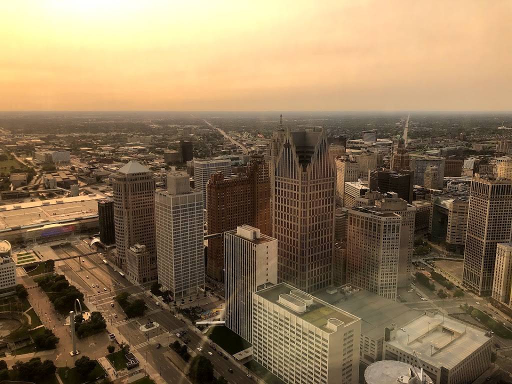 Highlands | restaurant | 400 Renaissance Center floor 71, Detroit, MI 48243, USA | 3138779090 OR +1 313-877-9090