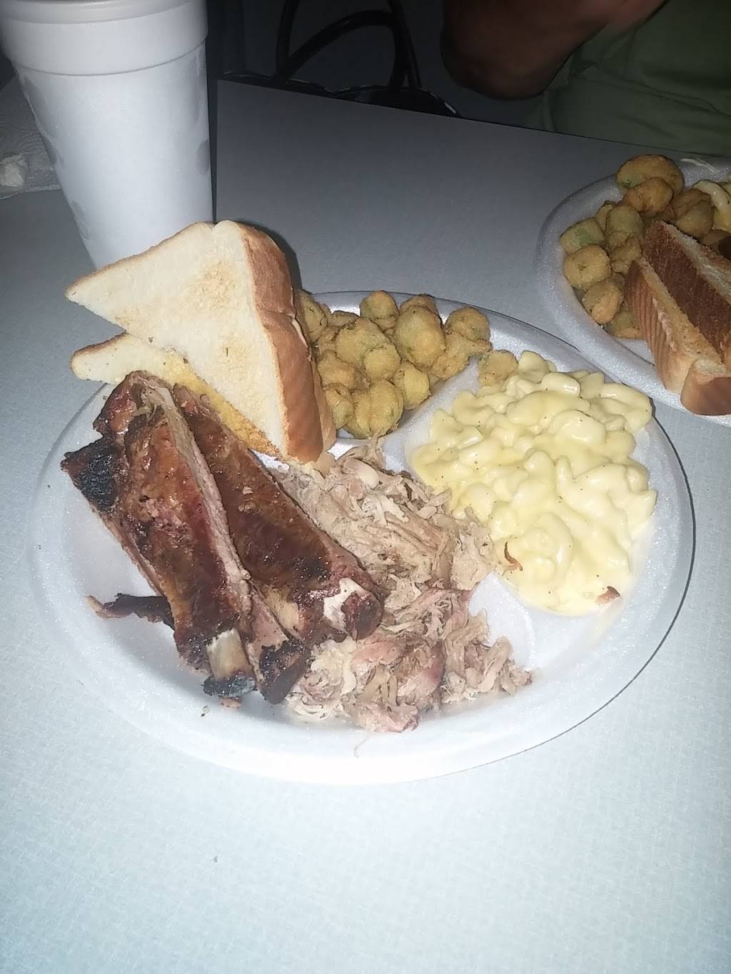 Armandos Restaurant | restaurant | 1105 Lafayette Rd, Rossville, GA 30741, USA | 7068612252 OR +1 706-861-2252