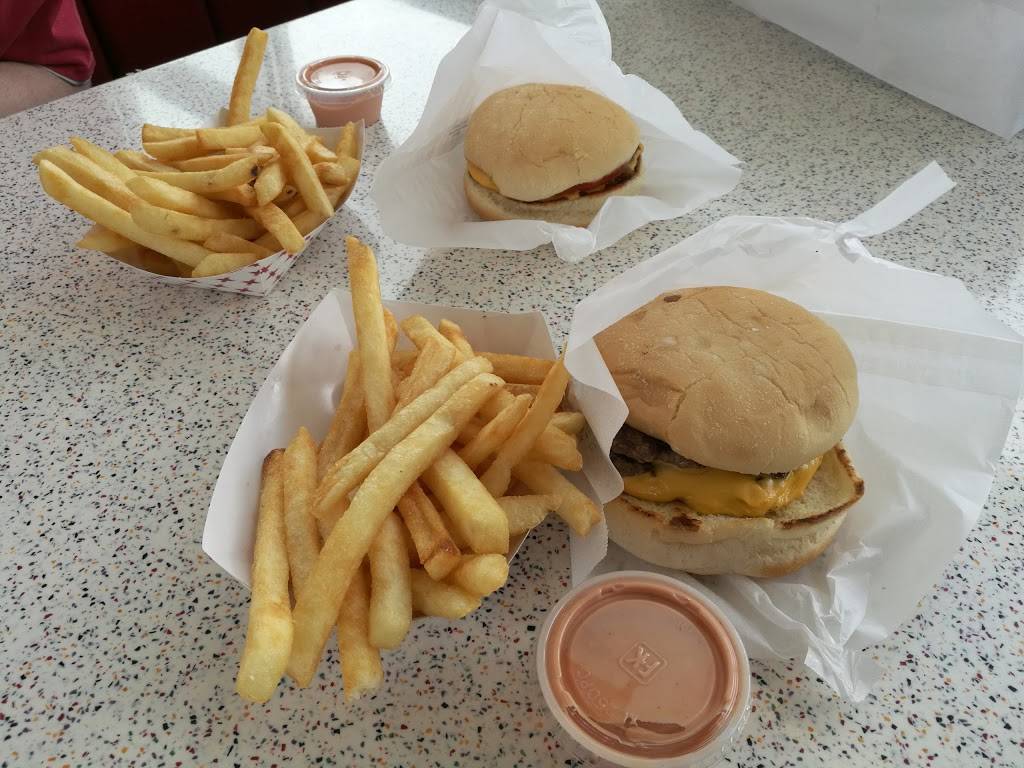 Nielsens Frozen Custard | restaurant | 3779 S Jordan Pkwy, South Jordan, UT 84009, USA | 8012807479 OR +1 801-280-7479