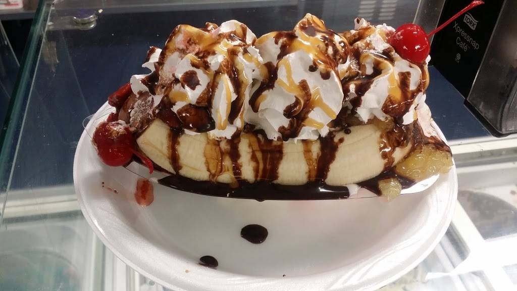AGW Ice Cream | restaurant | 201 Newnan Rd, Carrollton, GA 30117, USA | 6786641155 OR +1 678-664-1155