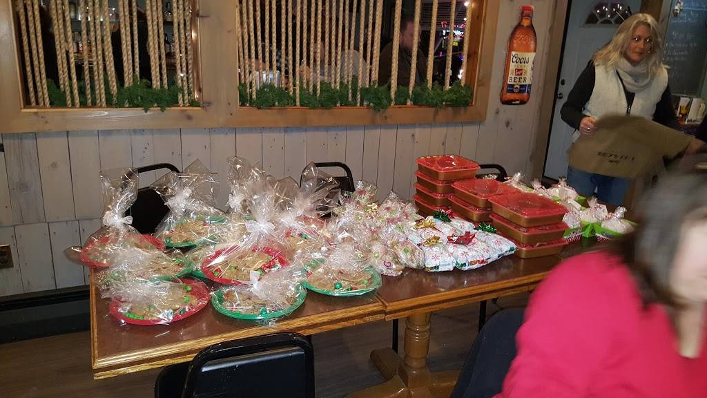 The Rivers Edge Pub & Grille | restaurant | 29 N Main St, Beacon Falls, CT 06403, USA | 2036328892 OR +1 203-632-8892