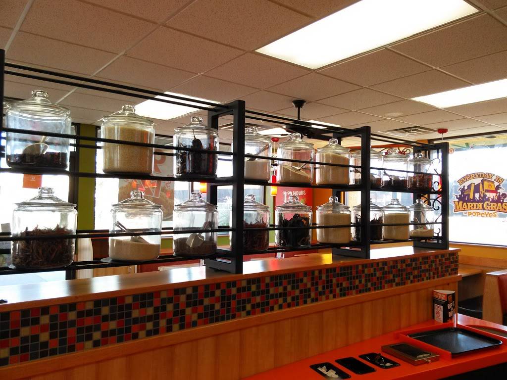 Popeyes Louisiana Kitchen | restaurant | 110 Jamacha Road, El Cajon, CA 92019, USA | 6194413355 OR +1 619-441-3355