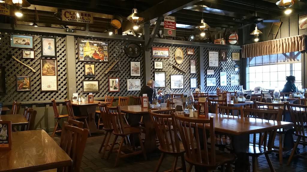 Cracker Barrel Old Country Store | restaurant | 2494 Airport Rd, Jackson, MI 49202, USA | 5177835300 OR +1 517-783-5300