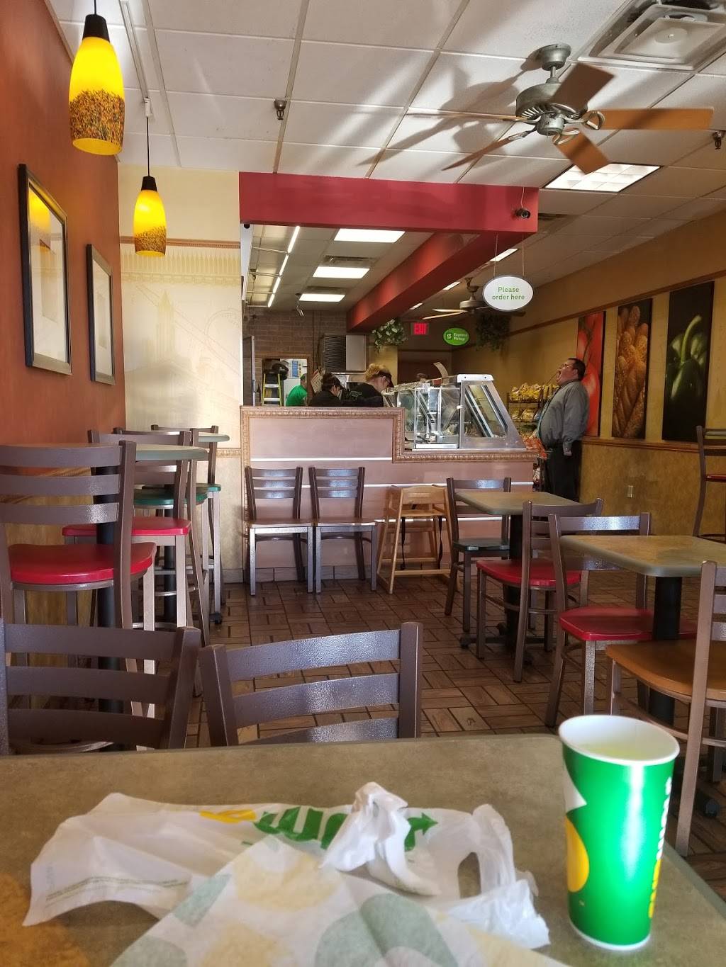 Subway | restaurant | 2671 S Woodland Blvd, DeLand, FL 32720, USA | 3867363754 OR +1 386-736-3754