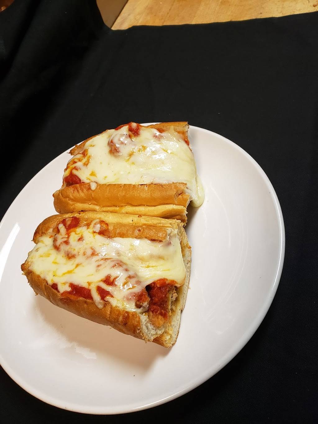 Brothers Pizza | restaurant | 18 Ship Shopping Center, Shippensburg, PA 17257, USA | 7175301732 OR +1 717-530-1732