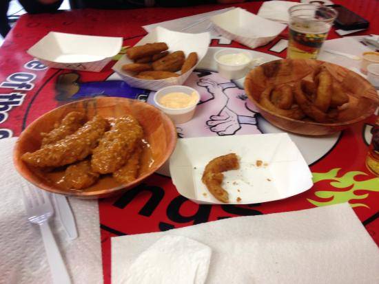 Chumlees Wings | restaurant | 3436 US-301, Ellenton, FL 34222, USA | 9419815383 OR +1 941-981-5383