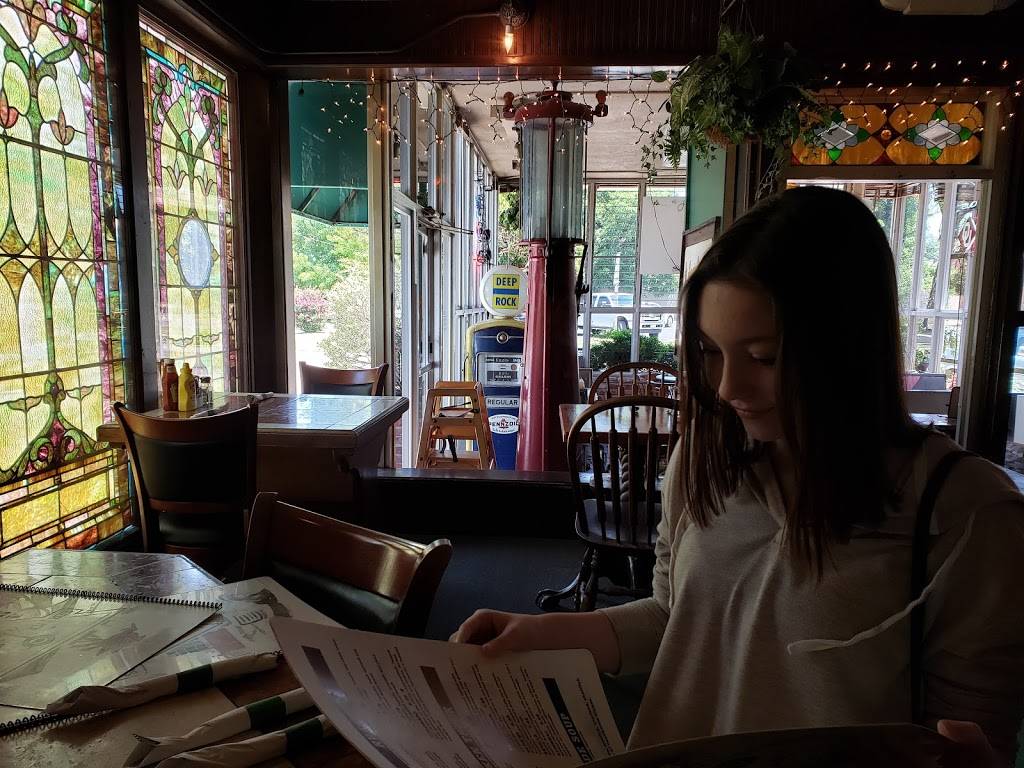 The Service Station Restaurant | restaurant | 502 S Webster Ave, Norman, OK 73069, USA | 4053642139 OR +1 405-364-2139