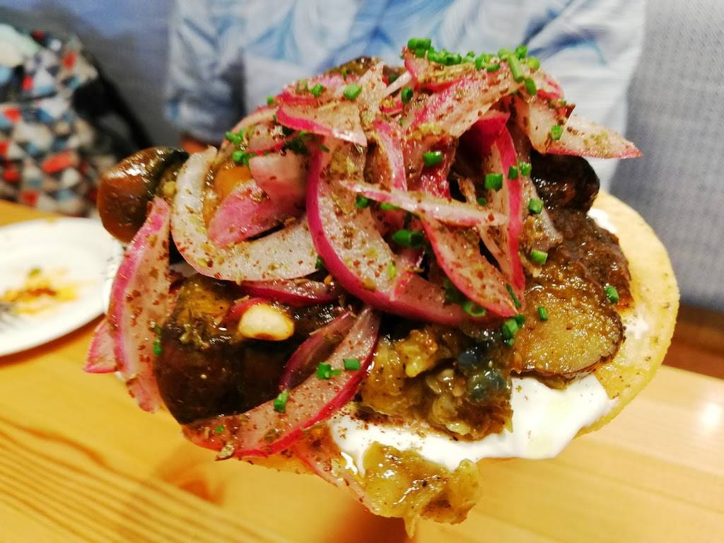 Guerrilla Tacos | restaurant | 2000 E 7th St, Los Angeles, CA 90021, USA | 2133753300 OR +1 213-375-3300