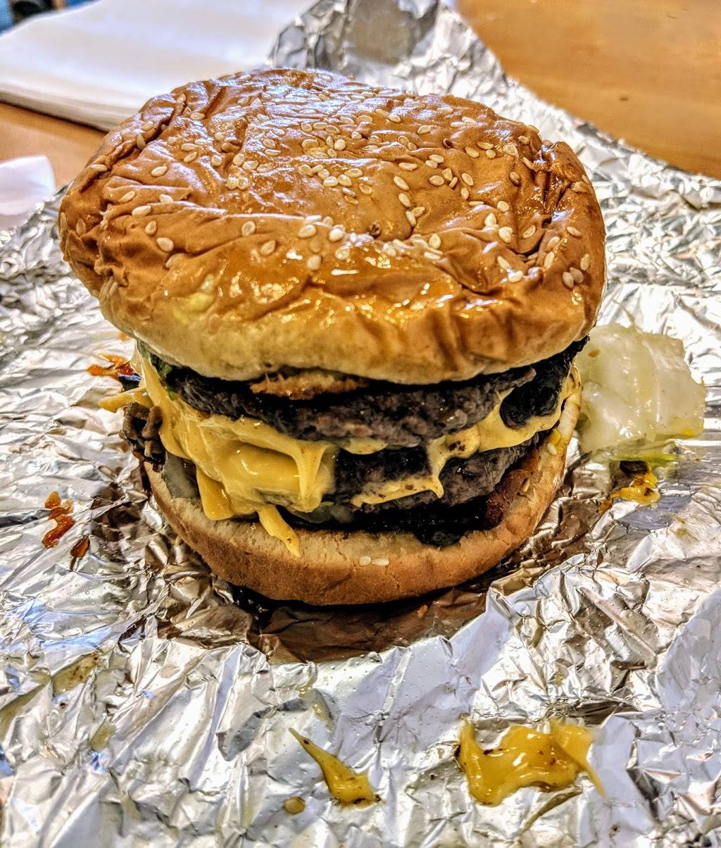 Five Guys | meal takeaway | 961 Dana Dr, Redding, CA 96003, USA | 5302223050 OR +1 530-222-3050