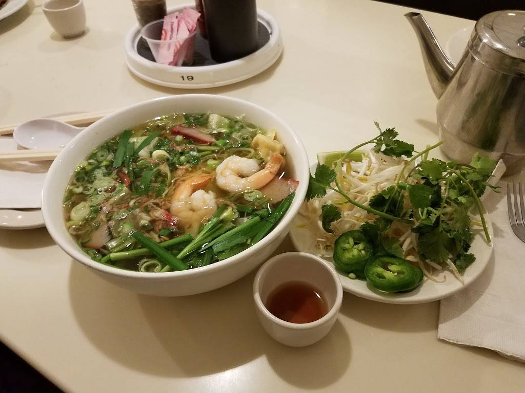 King Cajun Crawfish E. Orlando | restaurant | 9728 E Colonial Dr, Orlando, FL 32817, USA | 4079307670 OR +1 407-930-7670