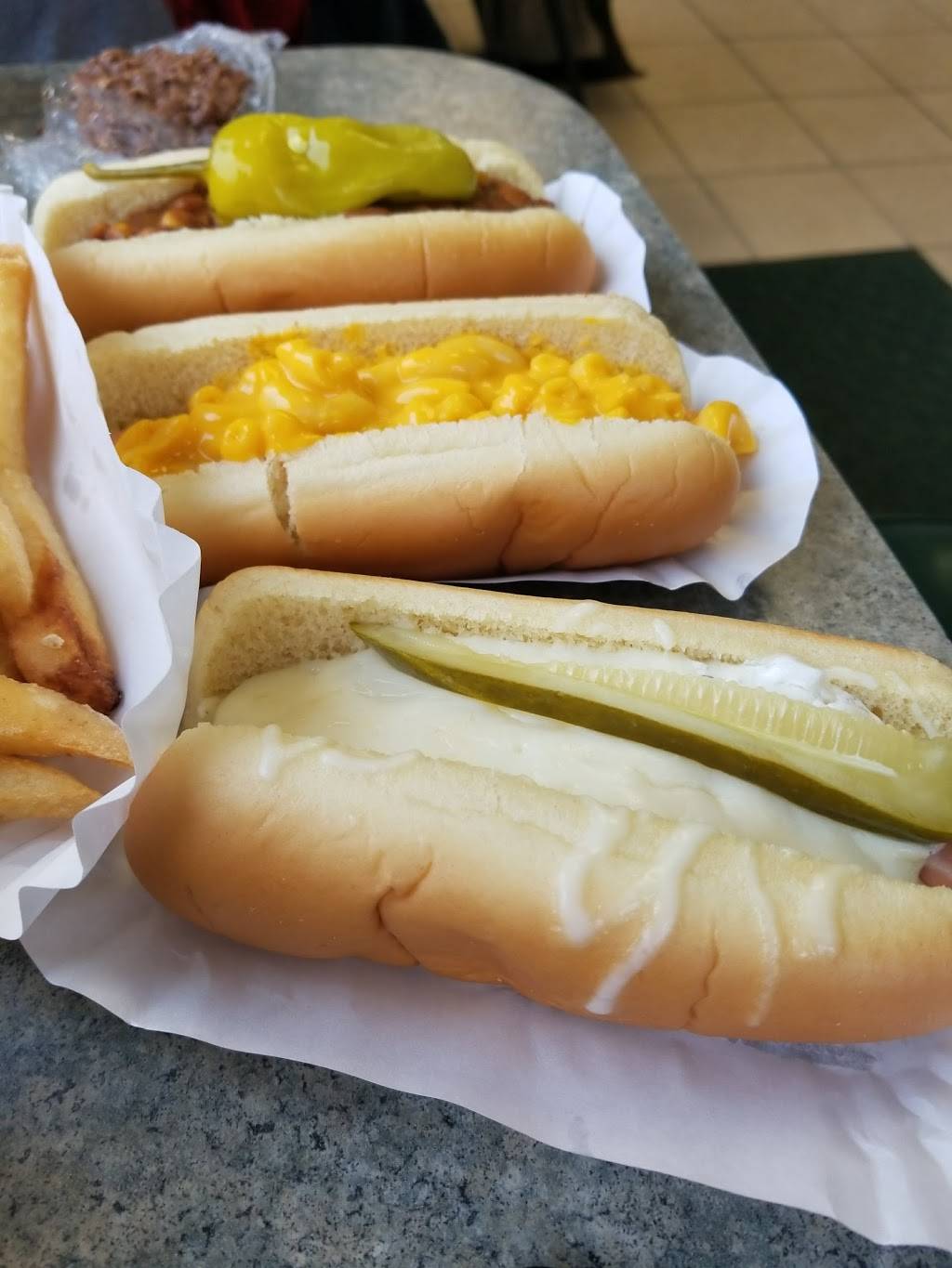 International Dog House | restaurant | 800 Lansing Ave #1, Jackson, MI 49202, USA | 5177831031 OR +1 517-783-1031