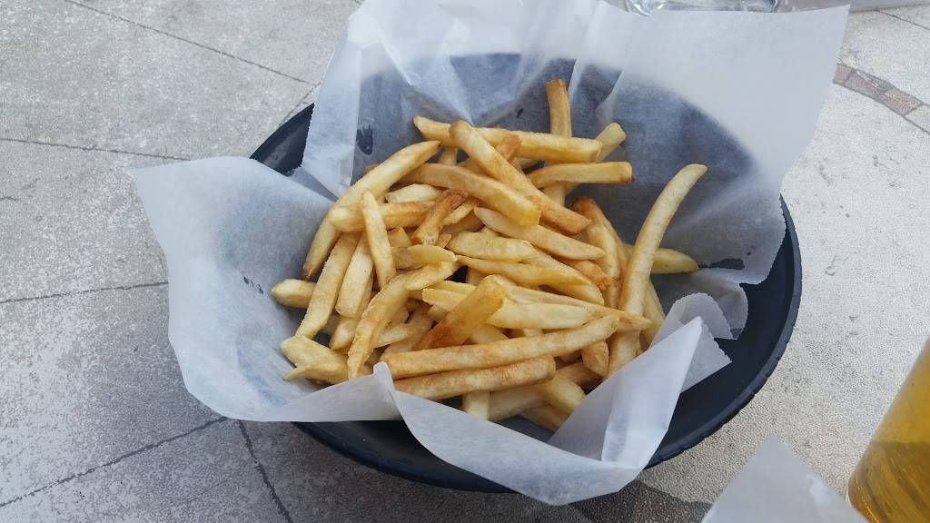 Kouris Pub | restaurant | 4421 N Sterling Ave, Peoria, IL 61615, USA | 3096881971 OR +1 309-688-1971