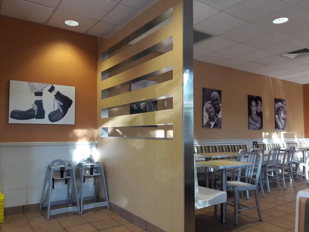 McDonalds | cafe | 1660 W 68th St, Hialeah, FL 33012, USA | 3055564891 OR +1 305-556-4891