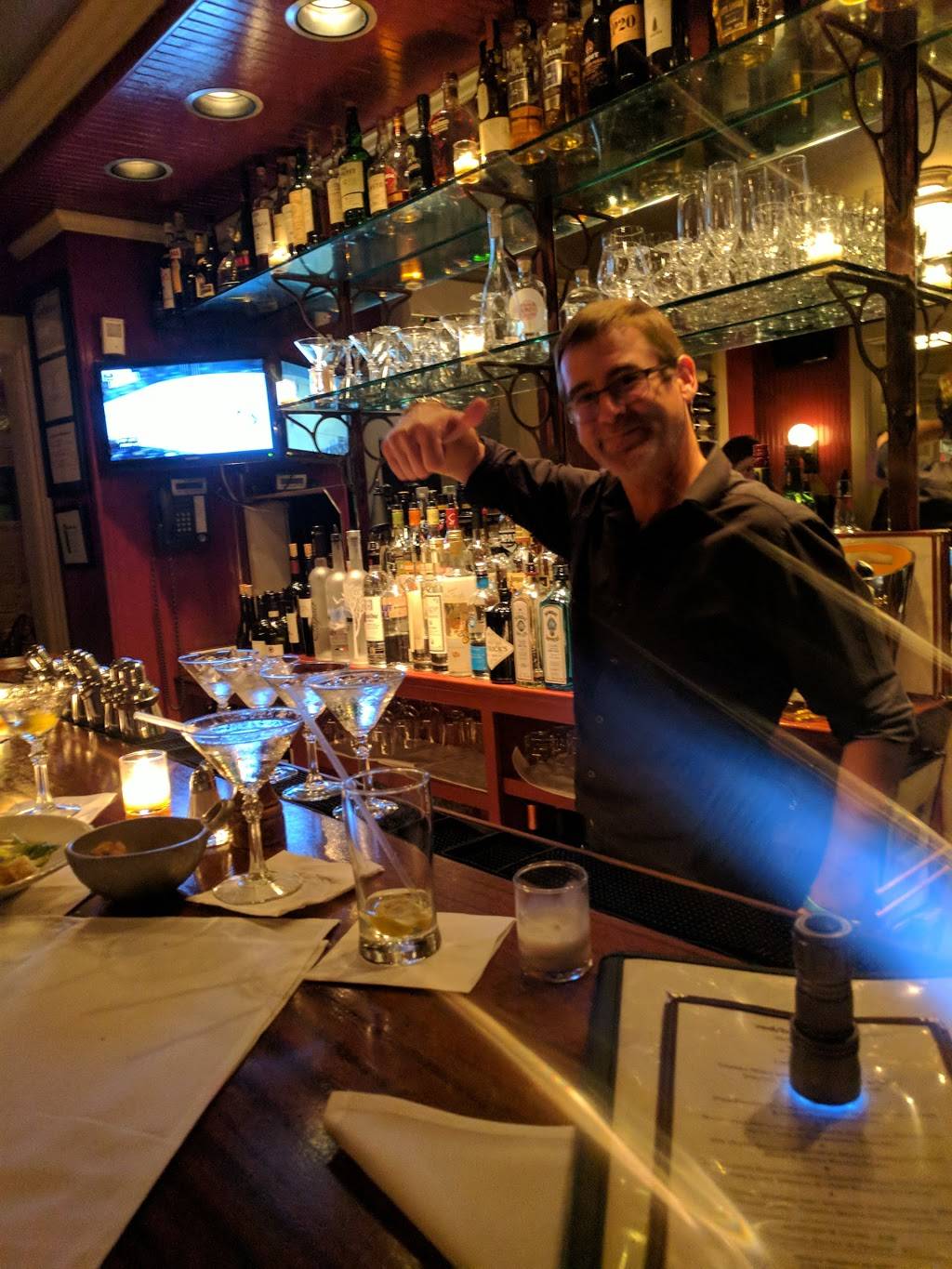 Red Bar Brasserie | restaurant | 210 NY-27A, Southampton, NY 11968, USA | 6312830704 OR +1 631-283-0704