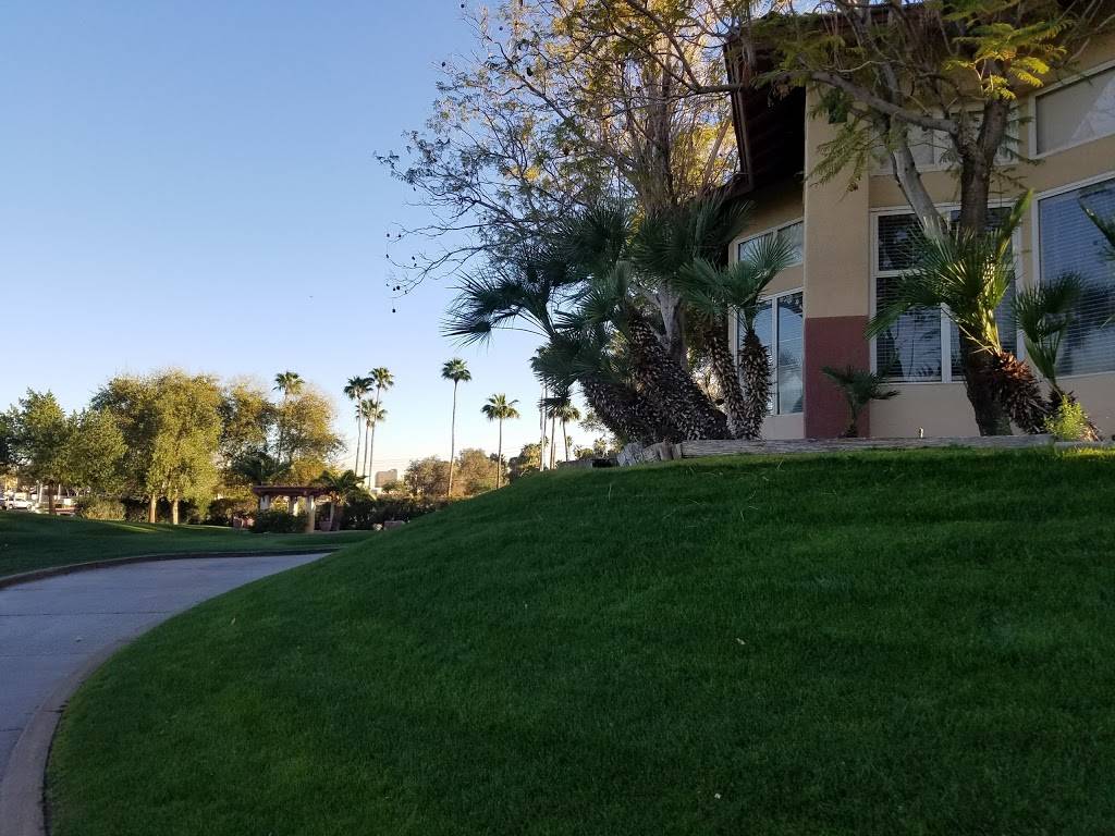 Superstition Springs Golf Club | restaurant | 6542 E Baseline Rd, Mesa, AZ 85206, USA | 4809855622 OR +1 480-985-5622