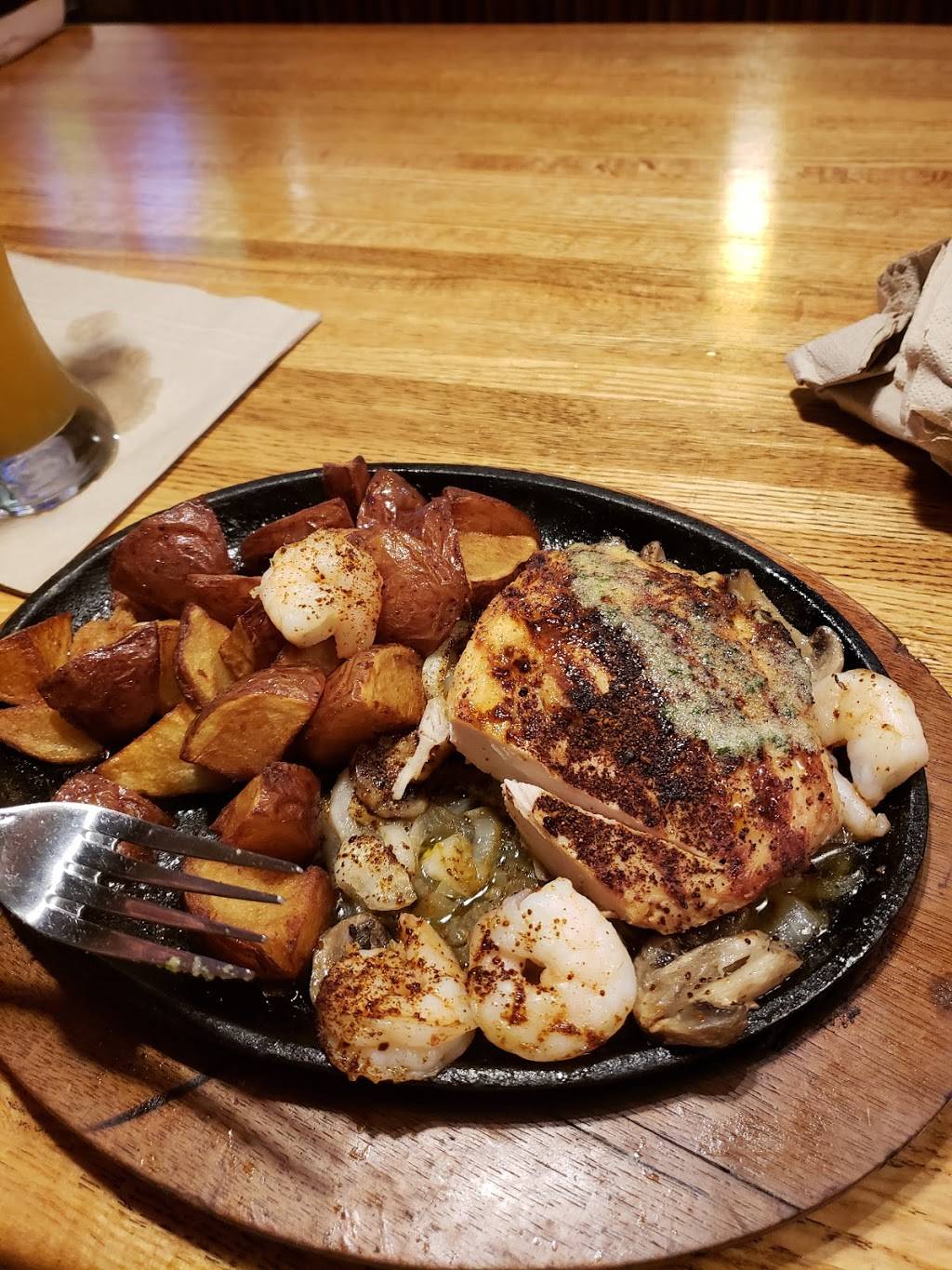 Applebees Grill + Bar | restaurant | 4191 Rockside Rd, Independence, OH 44131, USA | 2163280376 OR +1 216-328-0376