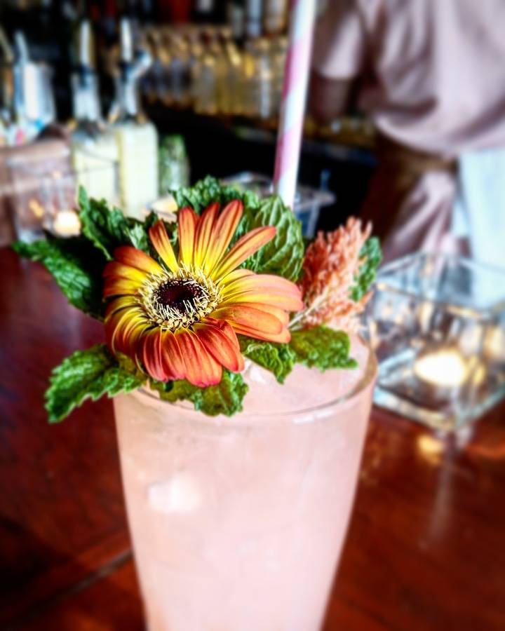 Bourbon Street Bar and Grill | restaurant | 401 S Meridian, Puyallup, WA 98371, USA | 2536044404 OR +1 253-604-4404