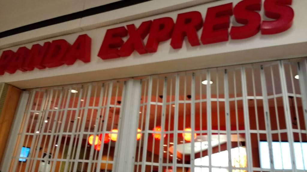 Panda Express | meal takeaway | 11941 Fair Oaks Mall, Fairfax, VA 22033, USA | 7033592863 OR +1 703-359-2863
