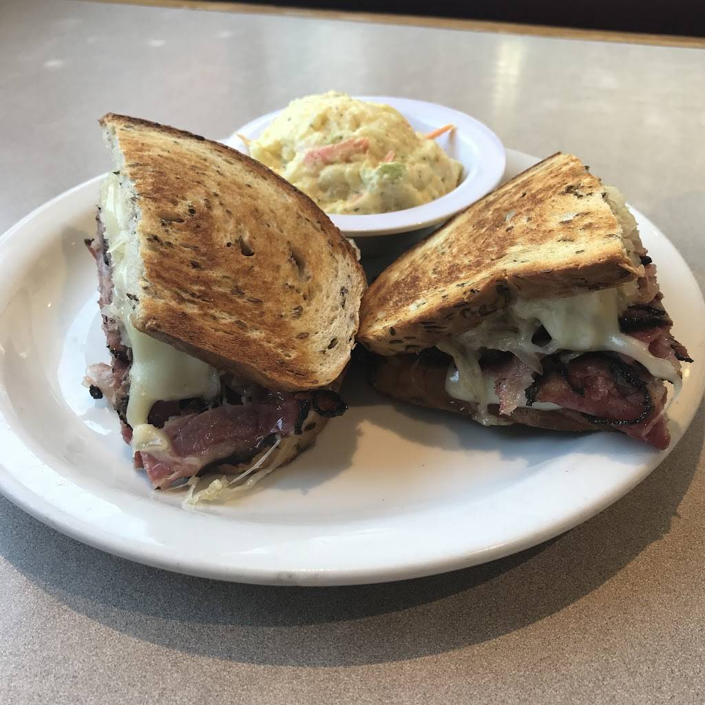 Lennys Deli | bakery | 2379 Westwood Blvd, Los Angeles, CA 90064, USA | 3104755771 OR +1 310-475-5771