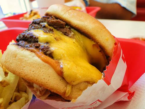 In-N-Out Burger | restaurant | 15259 Amar Rd, La Puente, CA 91744, USA | 8007861000 OR +1 800-786-1000