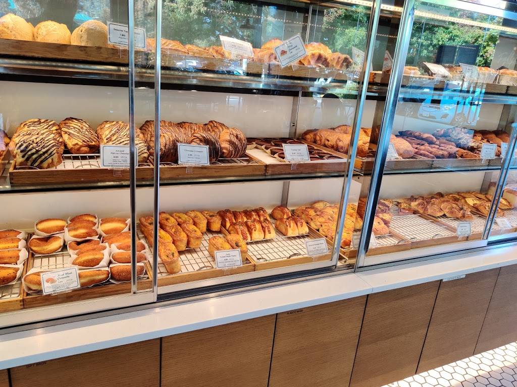 Paris Baguette | bakery | 1698 Hostetter Rd M, San Jose, CA 95131, USA | 4085738888 OR +1 408-573-8888