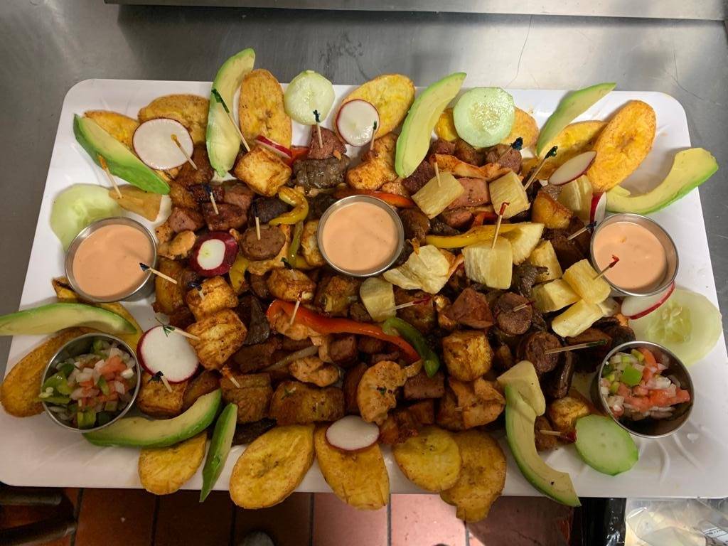 El Catador Bar & Grill | restaurant | 965 New York Ave, Trenton, NJ 08638, USA | 6099895902 OR +1 609-989-5902