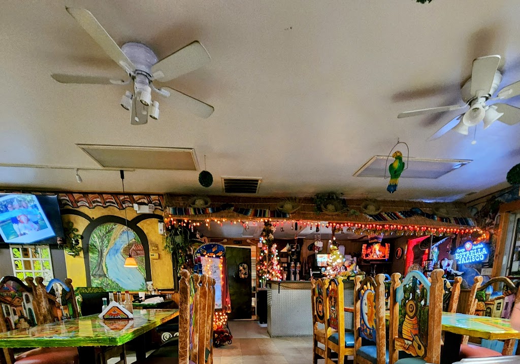 Los arcos Mexican restaurante | restaurant | 1003 S Cedar St, Stockton, KS 67669, USA | 7852059132 OR +1 785-205-9132