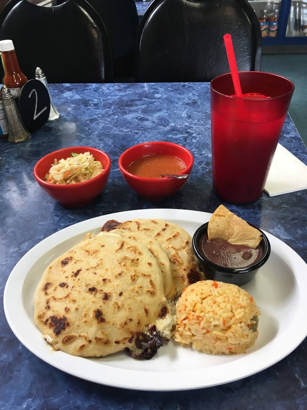 Salvadoreño Restaurant | restaurant | 303 E Southern Ave, Mesa, AZ 85210, USA | 4808351038 OR +1 480-835-1038