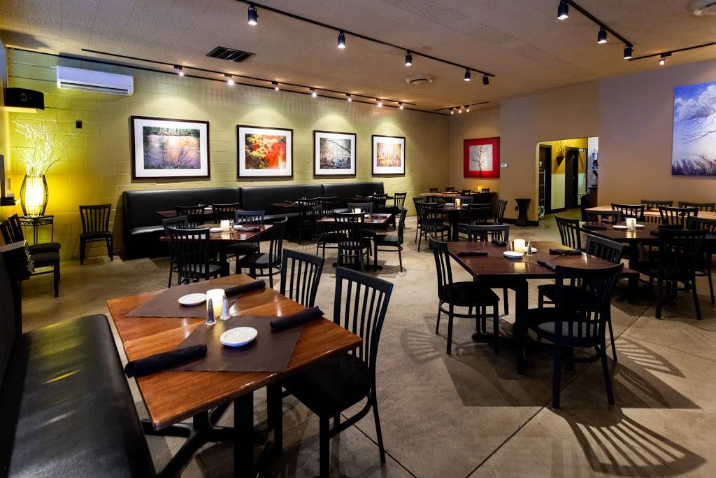 Savourys | restaurant | 5034 CA-140, Mariposa, CA 95338, USA | 2099667677 OR +1 209-966-7677