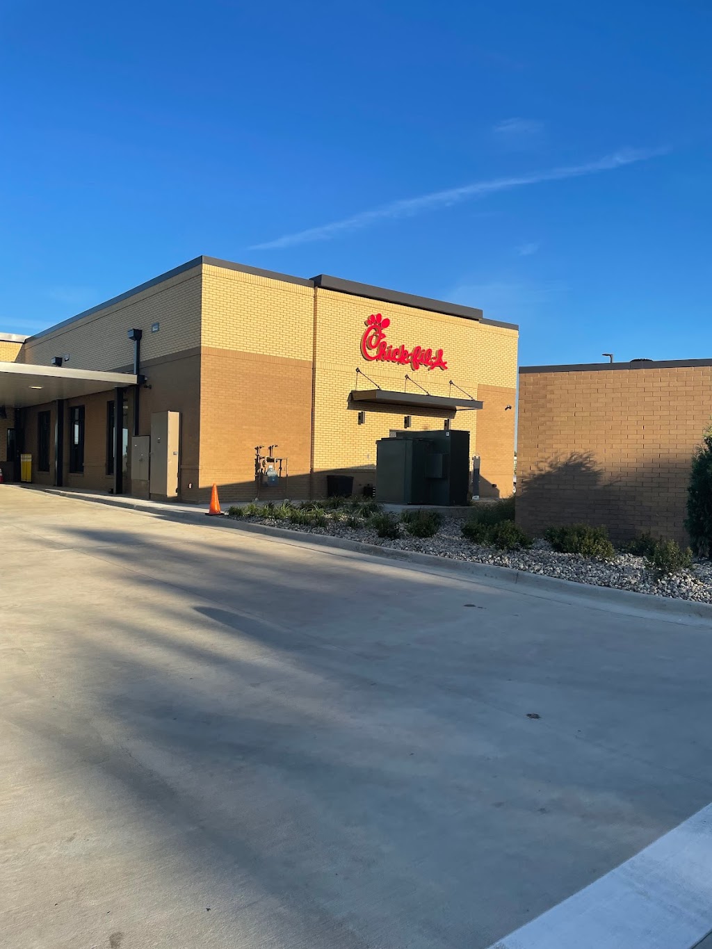 Chick-fil-A | restaurant | 11801 Plantside Dr, Jeffersontown, KY 40299, USA | 5022120008 OR +1 502-212-0008