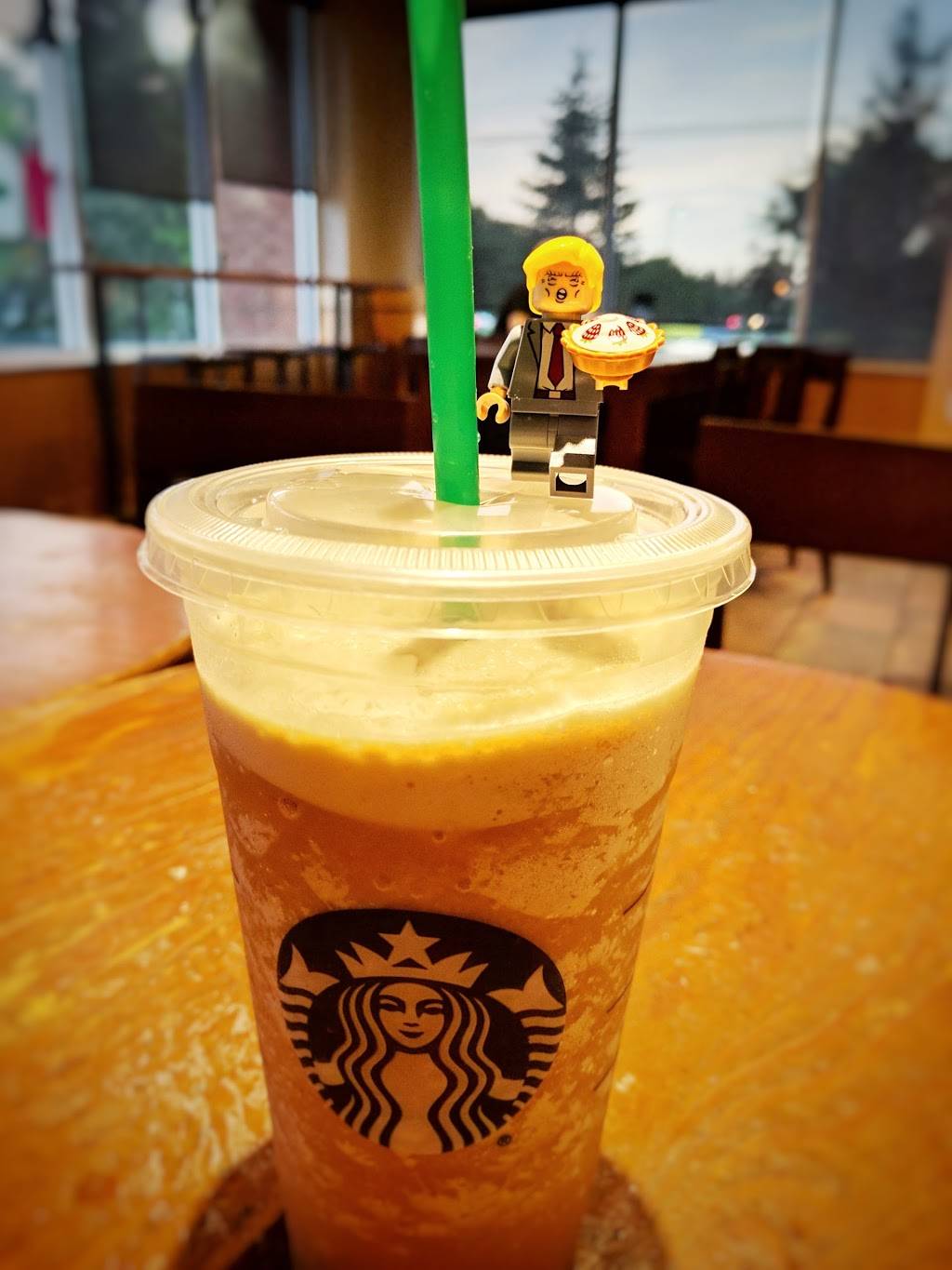 Starbucks | cafe | 39940 Ford Rd, Canton, MI 48187, USA | 7349815039 OR +1 734-981-5039