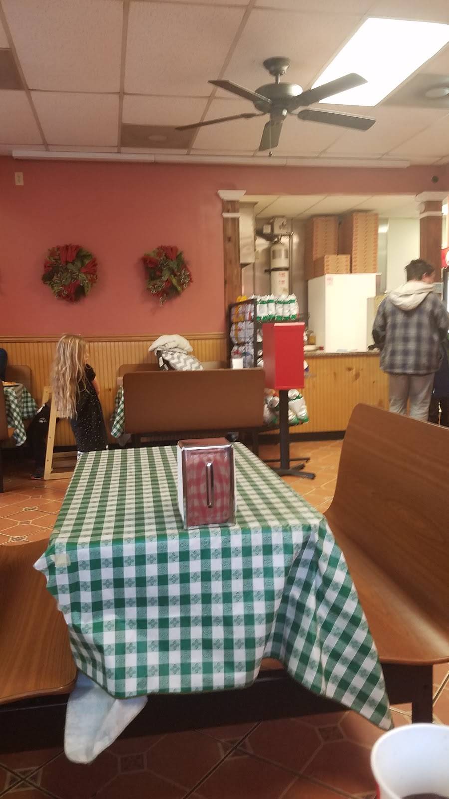 Little Italy IV | restaurant | 9630, 27 Stoney Point Rd, New Oxford, PA 17350, USA | 7176246280 OR +1 717-624-6280