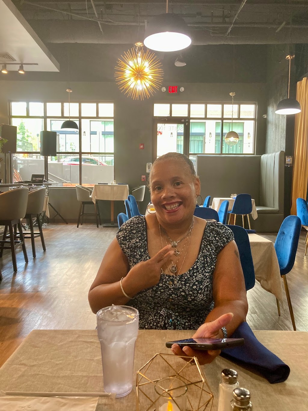 Platez Southern Kitchen & Cocktailz | restaurant | 130 Clairemont Ave, Decatur, GA 30030, USA | 6787968205 OR +1 678-796-8205