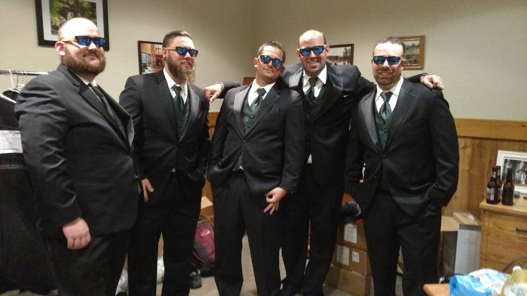 Lewis River Golf North Fork Grill | restaurant | 3209 Old Lewis River Rd, Woodland, WA 98674, USA | 3602258254 OR +1 360-225-8254