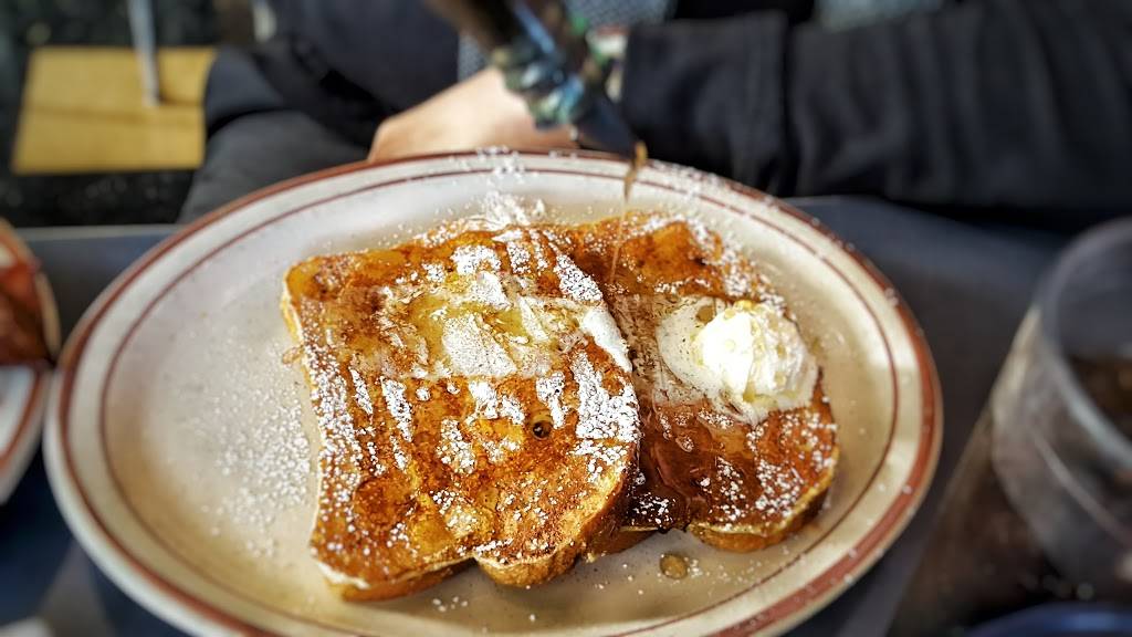 Southwest Diner | restaurant | 6803 Southwest Ave, St. Louis, MO 63143, USA | 3142607244 OR +1 314-260-7244