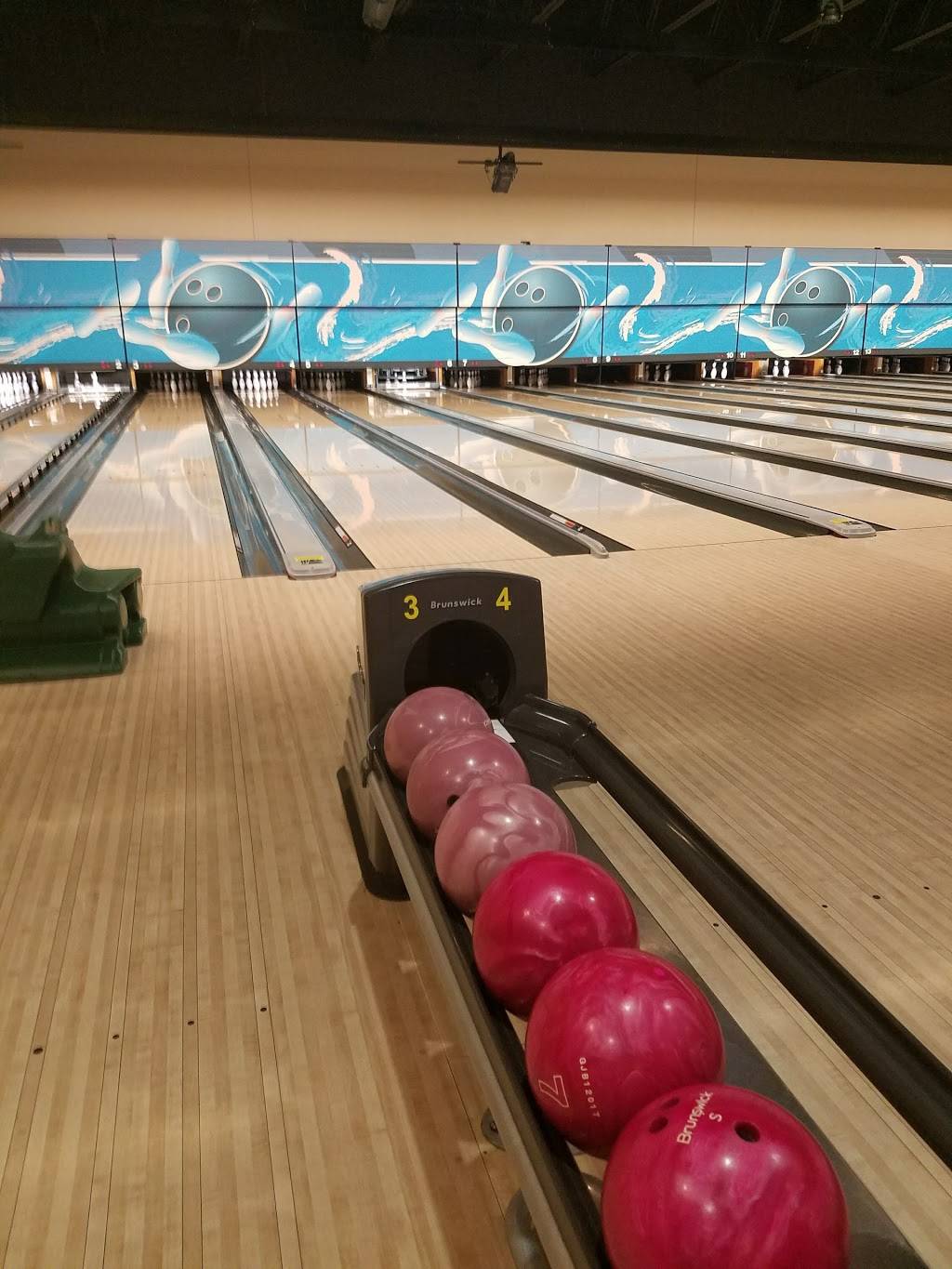 PINZ | restaurant | 7520 32nd St N, Oakdale, MN 55128, USA | 6517708000 OR +1 651-770-8000