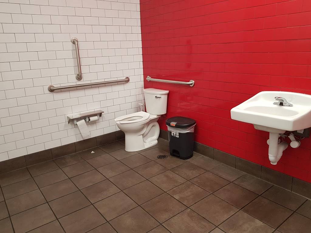 Arbys | meal takeaway | 525 W Broadway Rd, Tempe, AZ 85282, USA | 4809667085 OR +1 480-966-7085