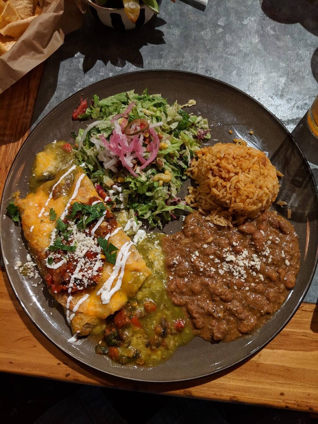 Mekenita Cantina | restaurant | 6707 N Florida Ave, Tampa, FL 33604, USA | 8132328226 OR +1 813-232-8226