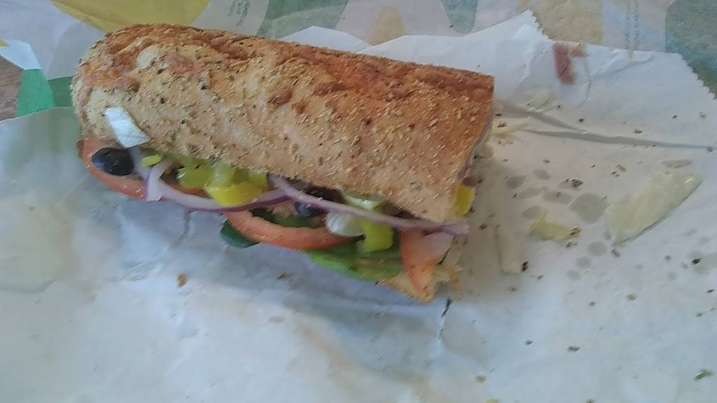 Subway Restaurants | restaurant | 500 Seawall Blvd #400, Galveston, TX 77550, USA | 4097622500 OR +1 409-762-2500