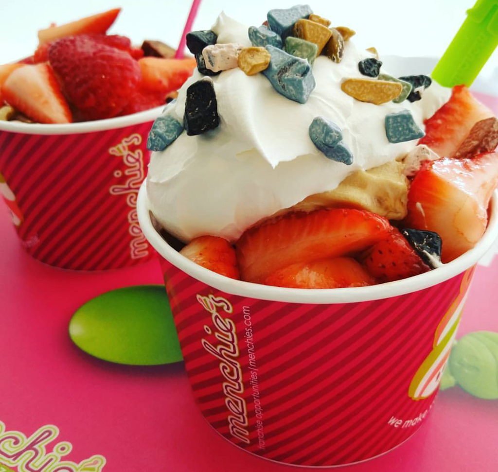 Menchies Frozen Yogurt | bakery | 245 Barranca Ave Ste 14, West Covina, CA 91791, USA | 6263322400 OR +1 626-332-2400